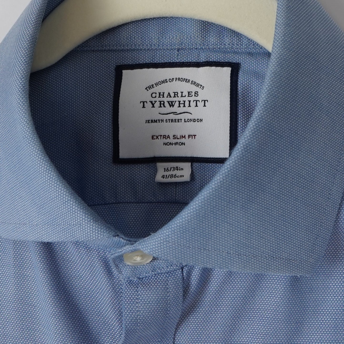 Charles Tyrwhitt Extra Slim Fit Button Down Shirt - 16/34in Large