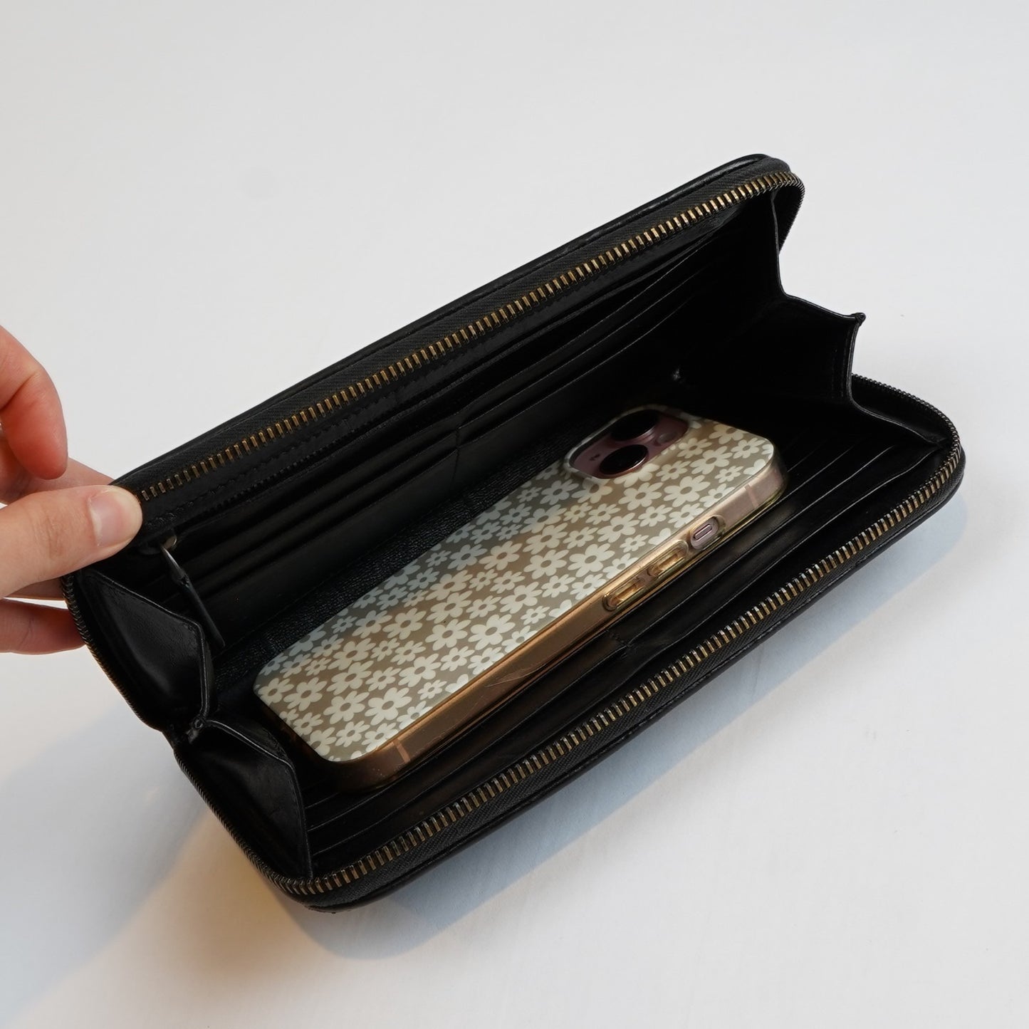 Bottega Veneta Continental Black Intrecciato Leather Zip Wallet 8.5in Oversized