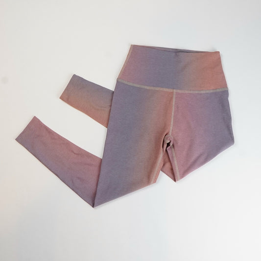 Beyond Yoga Caught in The Midi Leggings Chai Jewel Prismatic - M