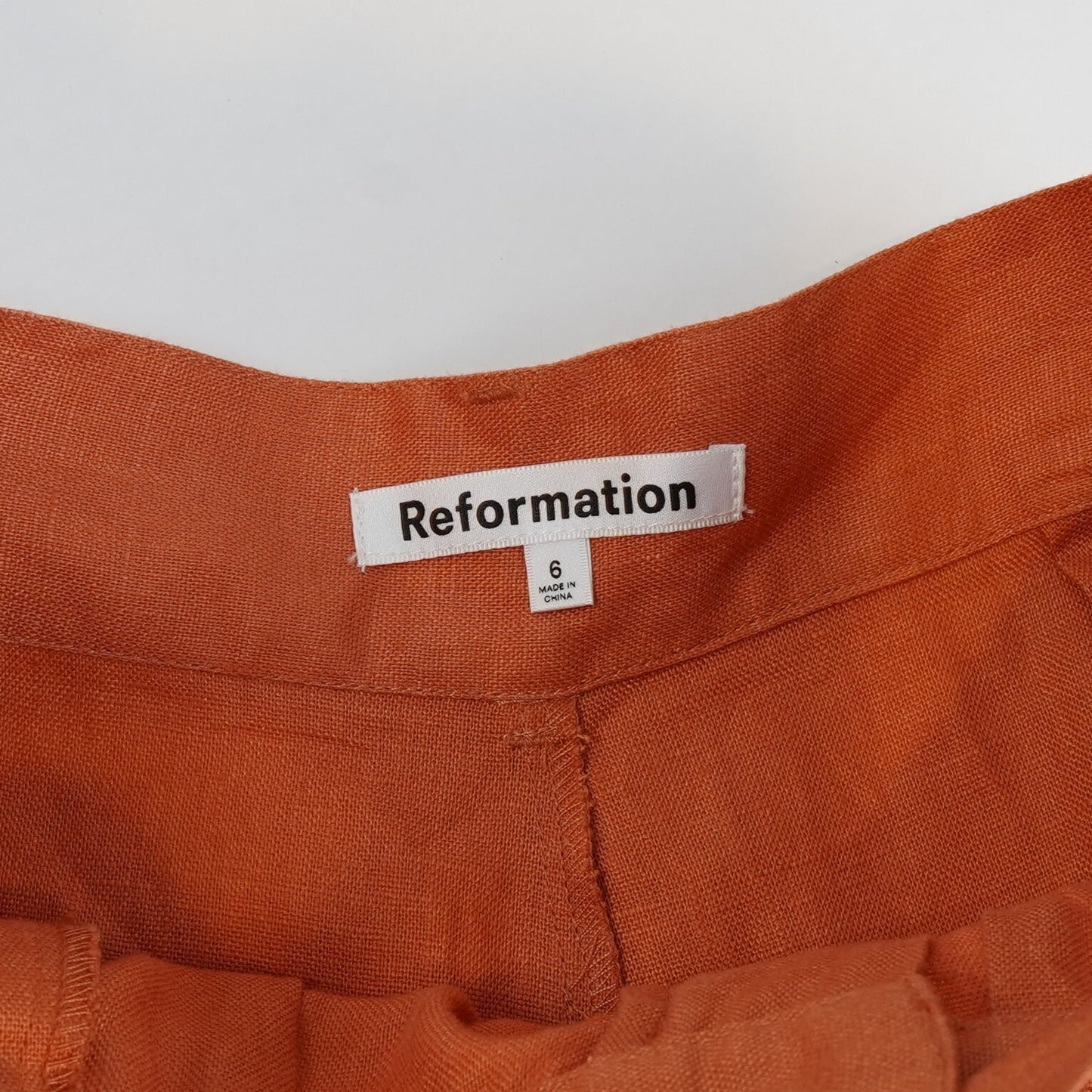 Reformation Bello Relaxed Pleated Linen Shorts Salmon - 6