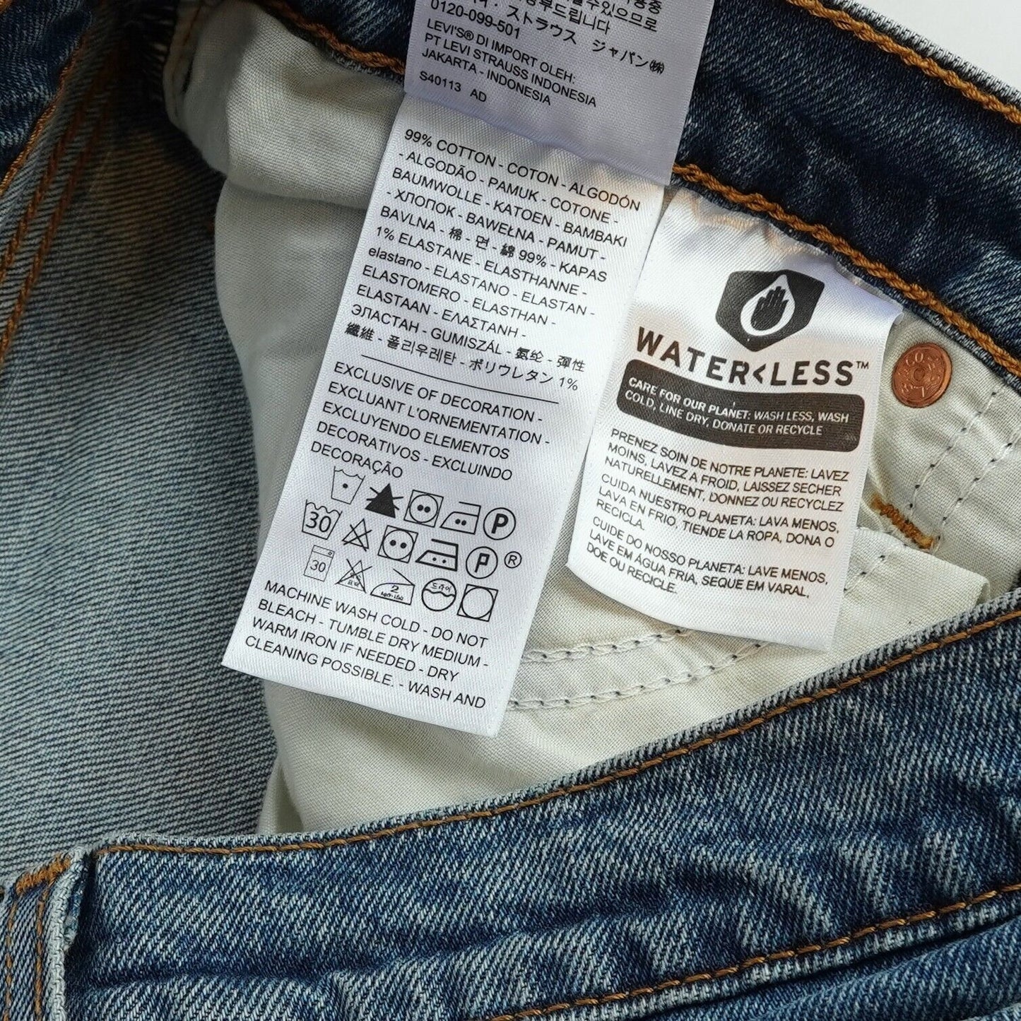 Levi's Wedgie Mid Length Cutoff Shorts - 30