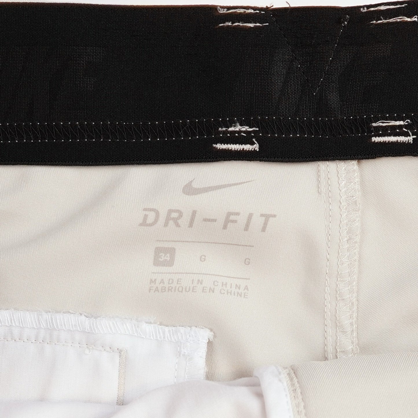 Nike Dri-Fit Victory Chino Khaki Beige Golf Shorts 7" - Size 34