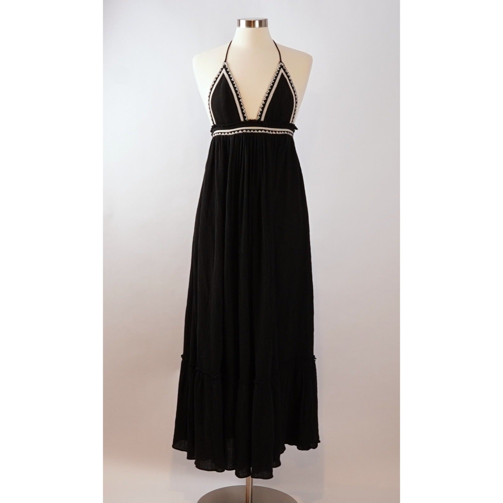 Free People Love Shakin Triangle Halter Maxi Dress Black Cream - XS Free People Love Shakin Triangle Halter Maxi Dress Black Cream - XS