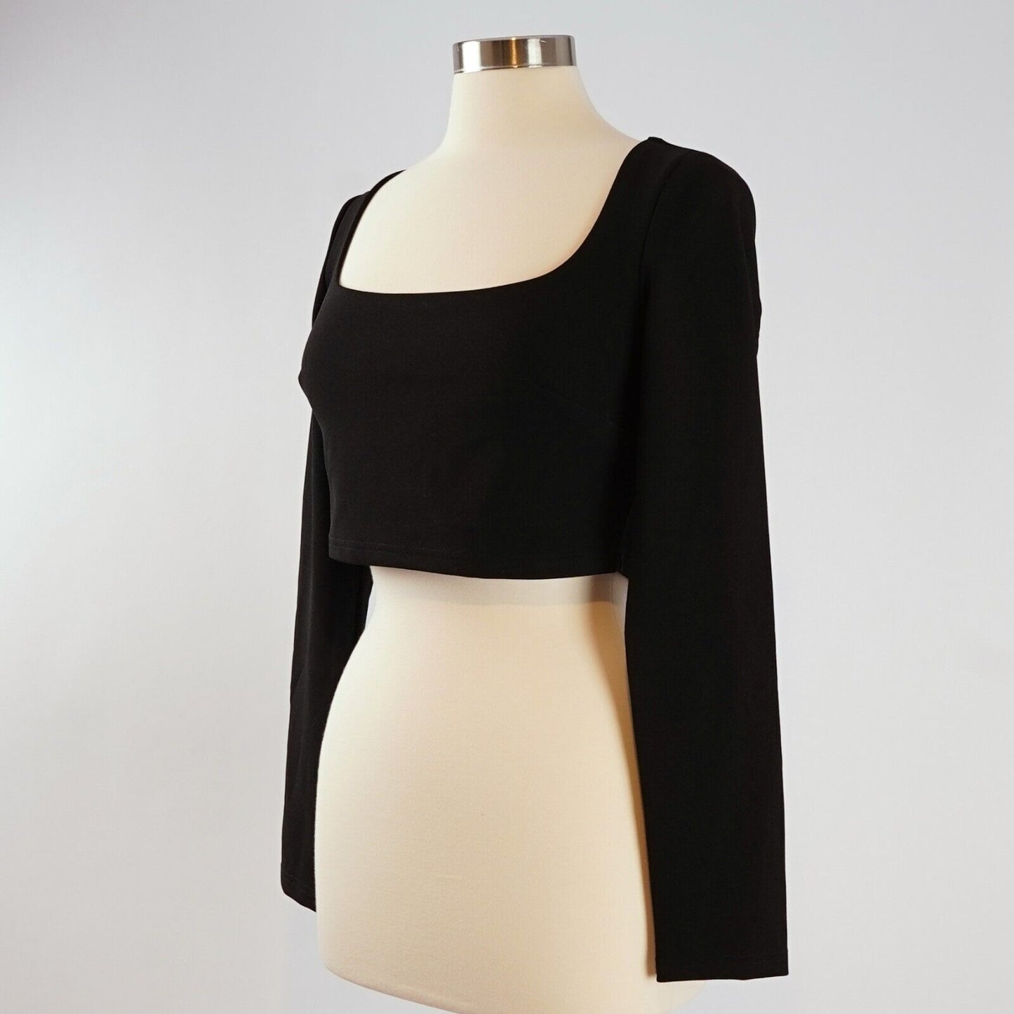 Lulu's Square Neck Long Sleeve Crop Top - M