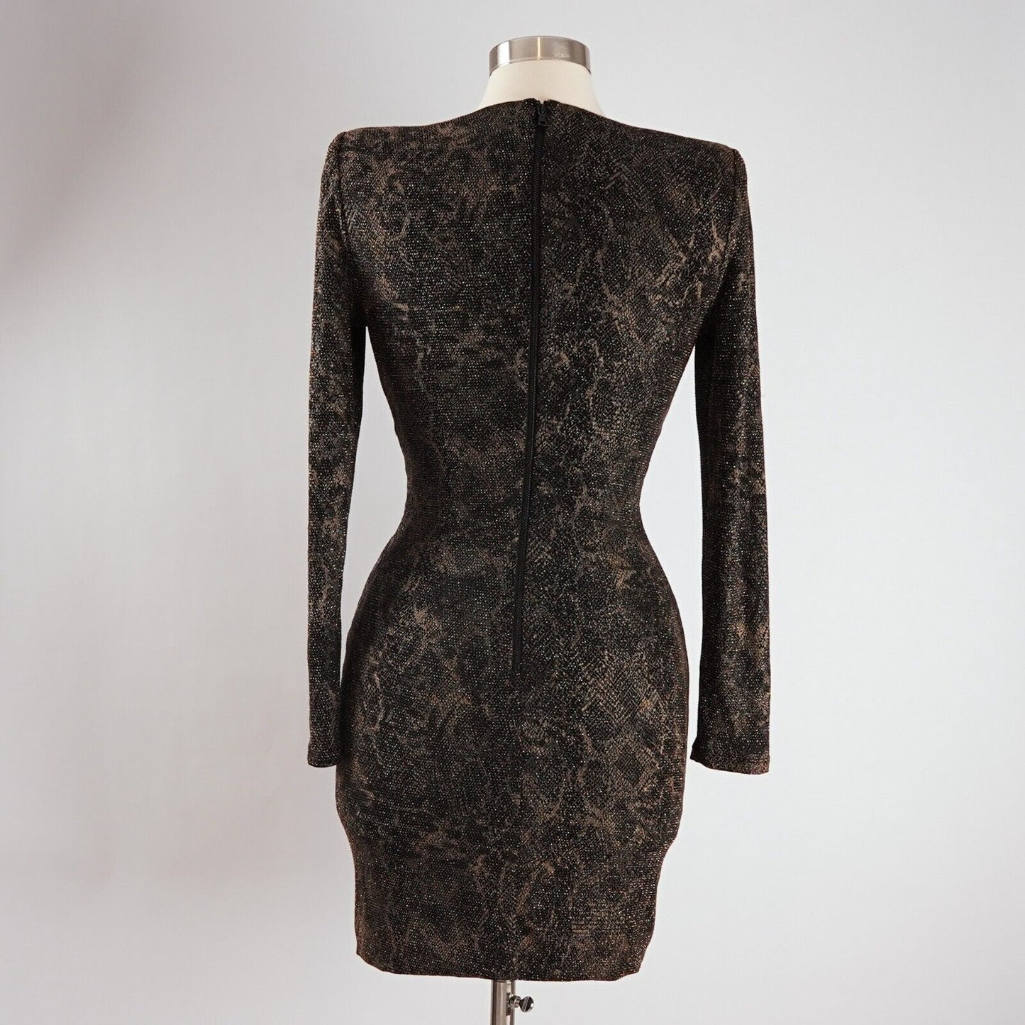 Alice + Olivia Diaz Plunging Ruched Long Sleeve Dress - 4