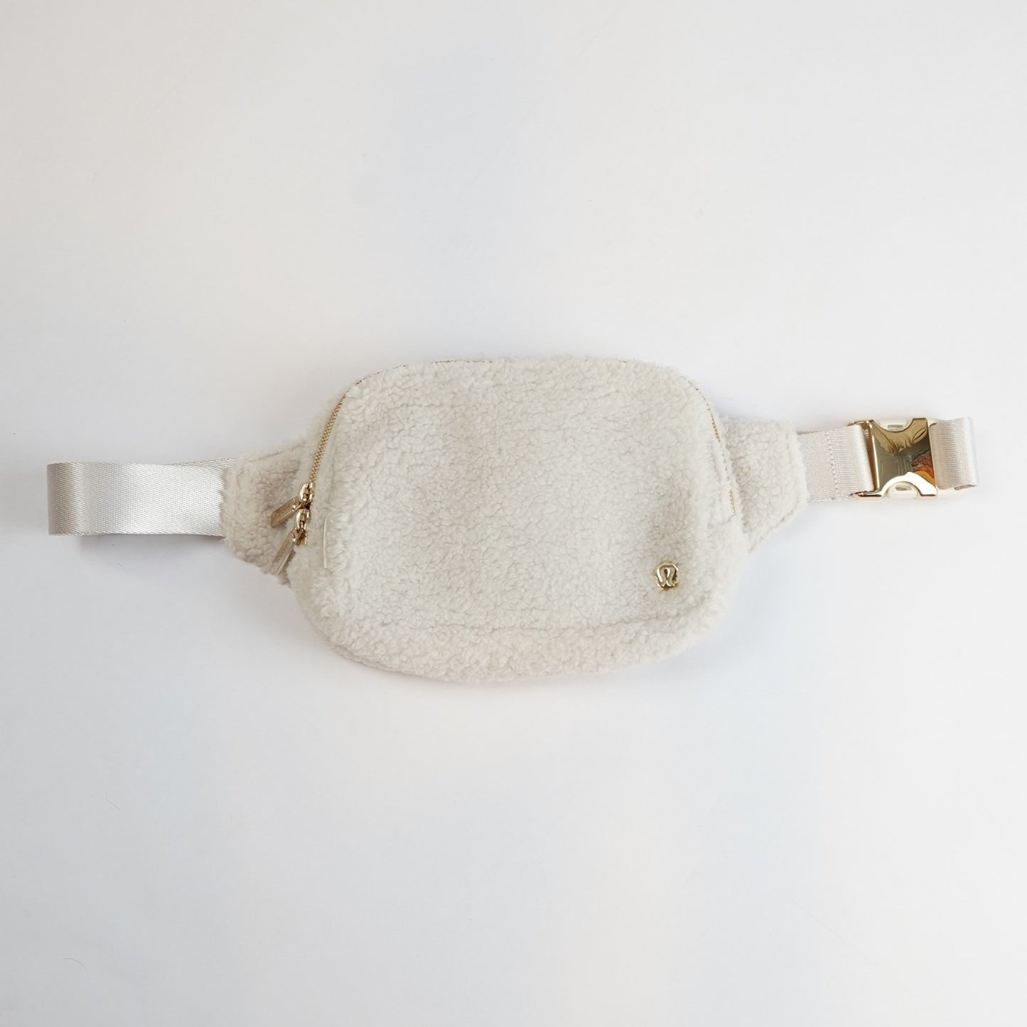 Lululemon Everywhere Belt Bag Large 2L Sherpa Fleece White Opal Gold