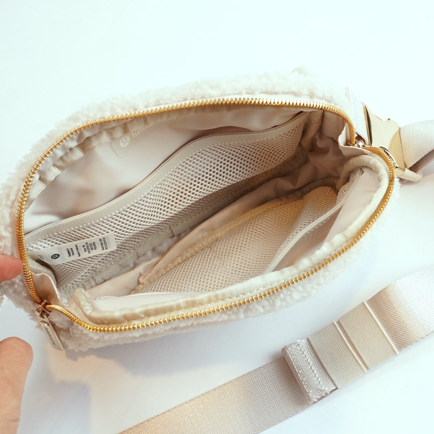 Lululemon Everywhere Belt Bag Large 2L Sherpa Fleece White Opal Gold