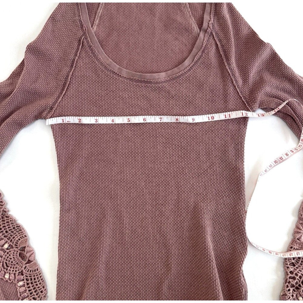 Free People Synergy Cuff Thermal Long Sleeve Henley Crochet Detail Rose - S