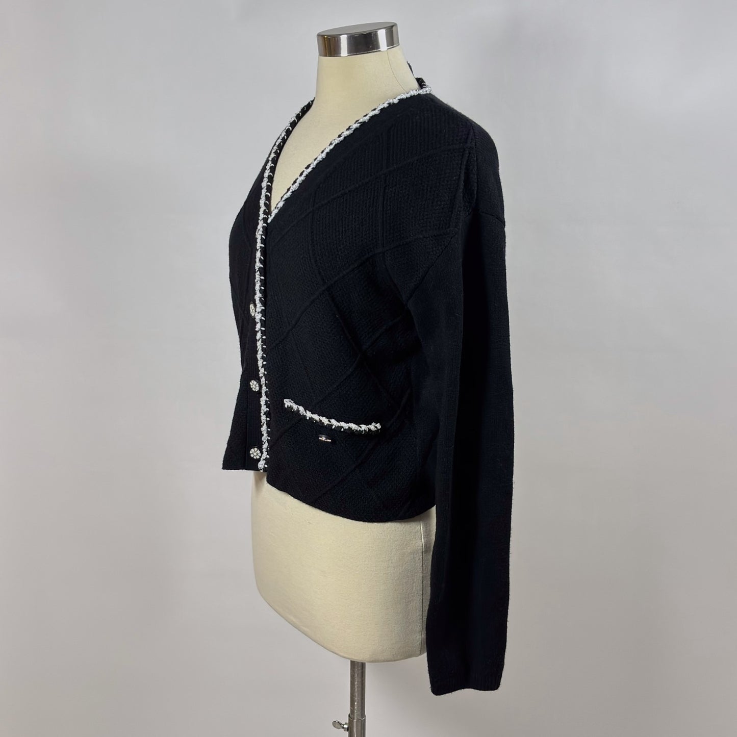 Laundry by Shelli Segal Diamond Design Black White Crochet Cardigan - M