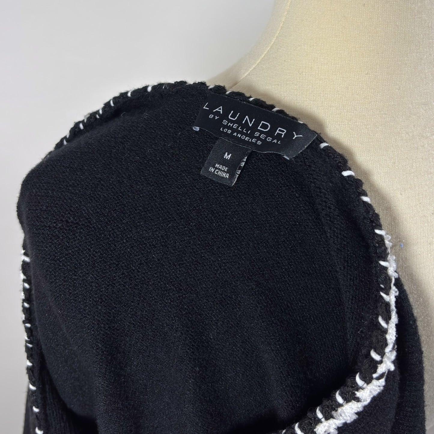 Laundry by Shelli Segal Diamond Design Black White Crochet Cardigan - M