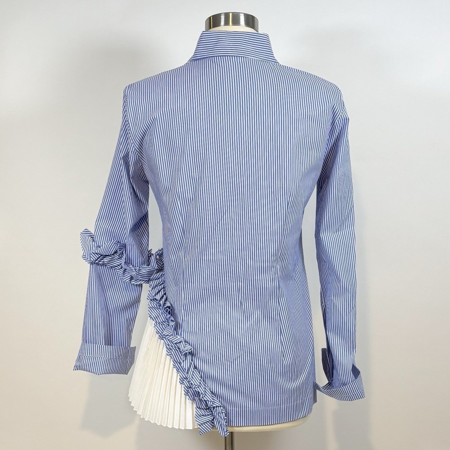 D. Exterior Button Up Blouse Ruffled Pinstripe Pleated Peekaboo Italy Medium