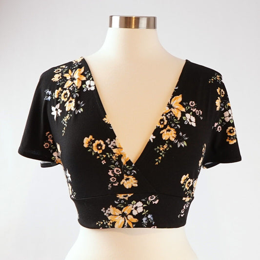 H&M Floral Open/Tie Back Crop Top - S