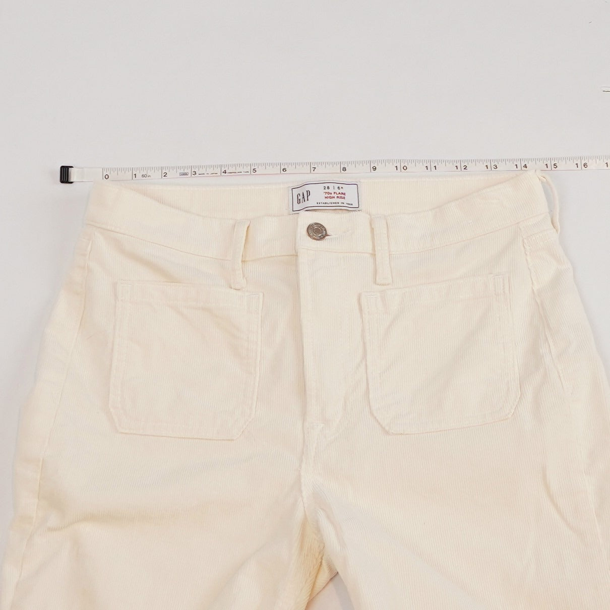 Gap 70's High Rise Flare Corduroy Jeans Cream White - 28/6