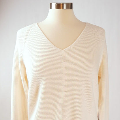 Athleta Hanover V-Neck Sweater in Ivory - XS