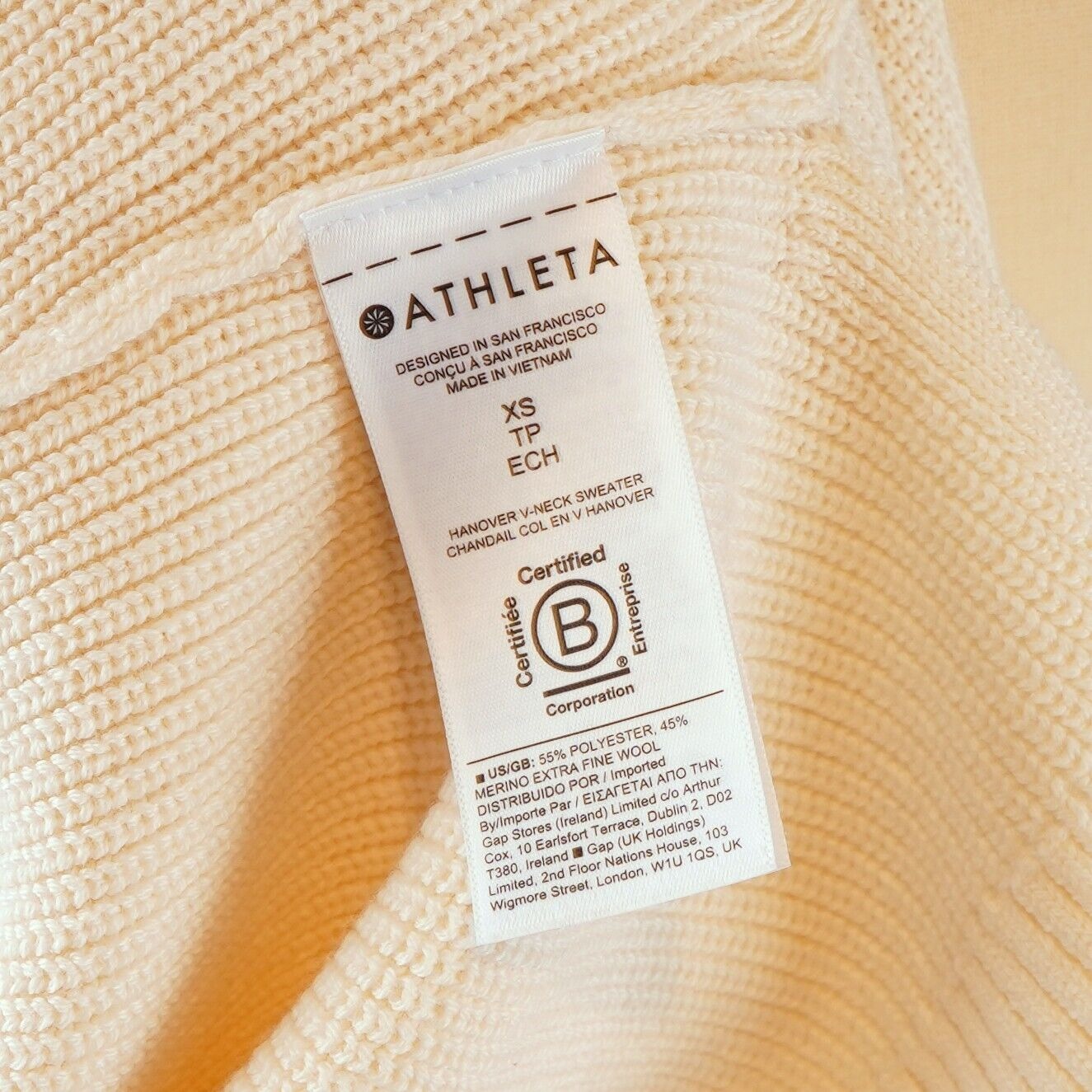 Athleta Hanover V-Neck Sweater in Ivory - XS