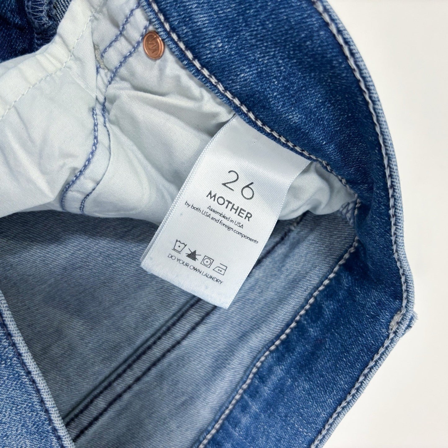 MOTHER The Runaway Jeans Low-Mid Rise Slender Flare Medium Wash - 26