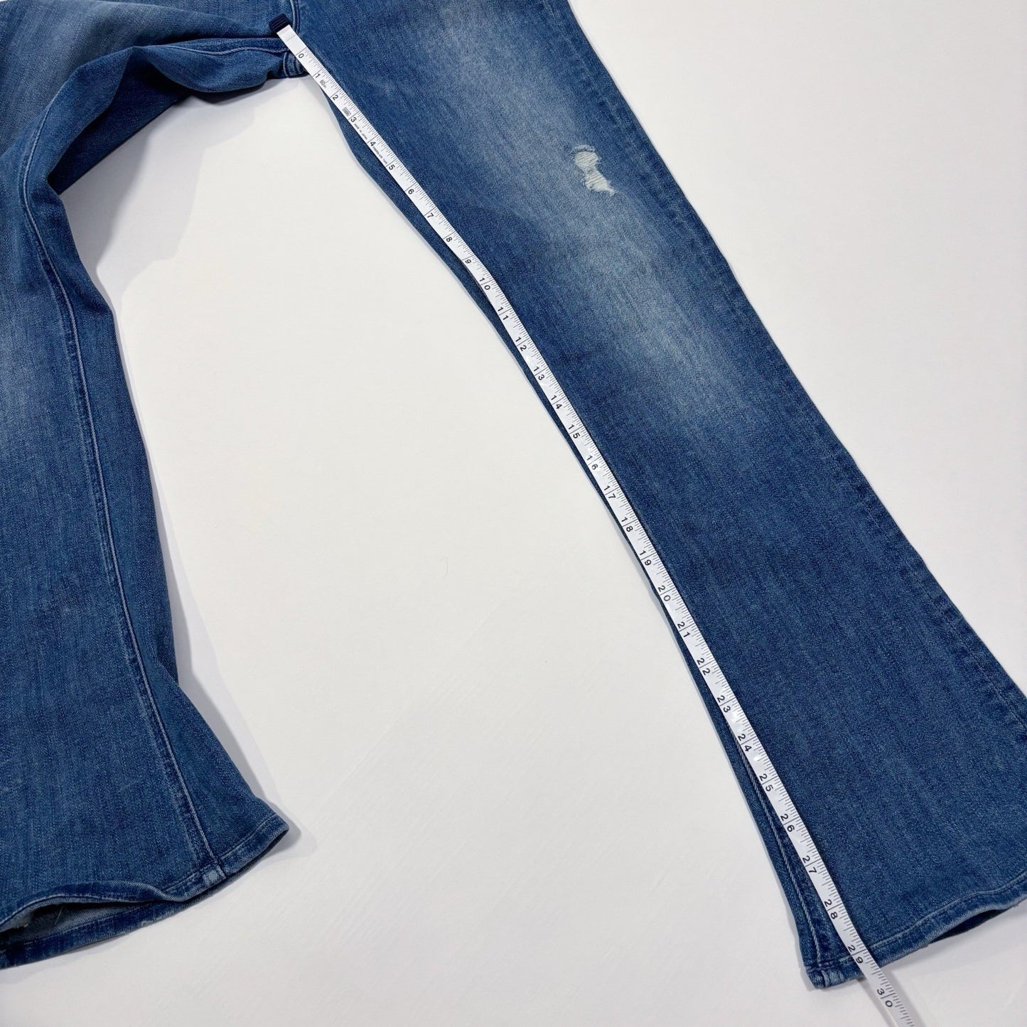 MOTHER The Runaway Jeans Low-Mid Rise Slender Flare Medium Wash - 26