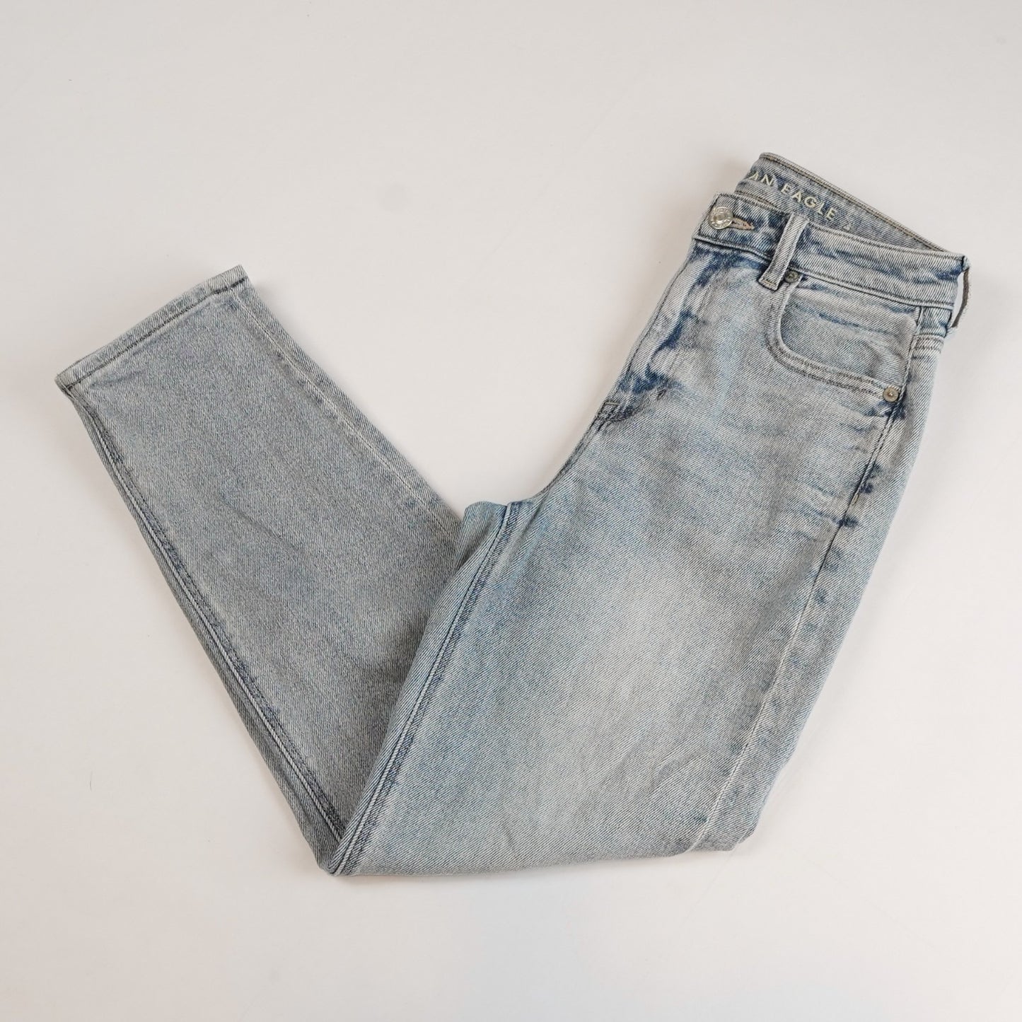 American Eagle Mom Straight Jeans Light Wash - 0 Short