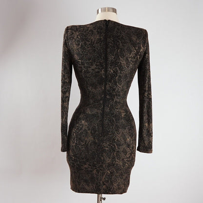 Alice + Olivia Diaz Plunging Ruched Long Sleeve Dress - 4