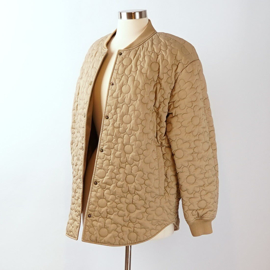 & Other Stories Oversized Floral Quilted Jacket Beige - 6