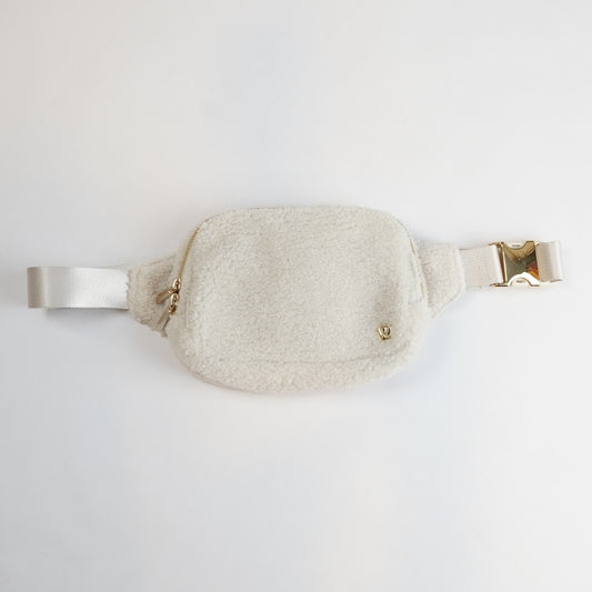 Lululemon Everywhere Belt Bag Large 2L Sherpa Fleece White Opal Gold