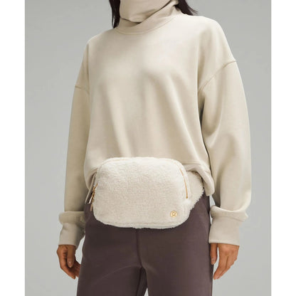 Lululemon Everywhere Belt Bag Large 2L Sherpa Fleece White Opal Gold