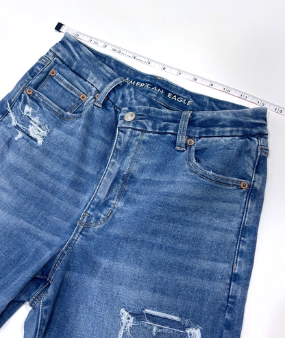 American Eagle Curvy Super High-Rise Flare Jeans Distressed - 6 Short