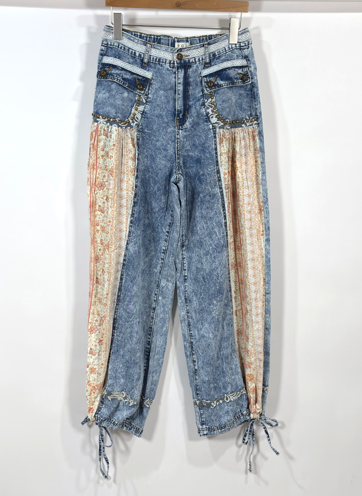 POL Denim and Floral Panel Studded and Lace Detailed Pants - M