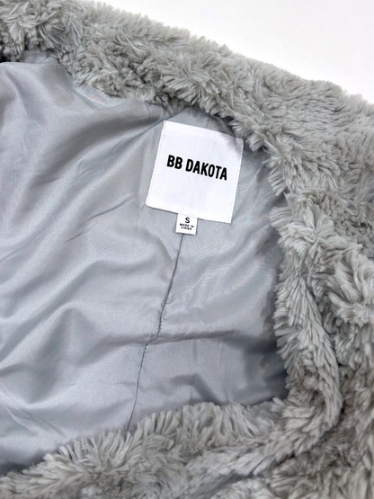 BB Dakota Come Cozy Faux Fur Jacket Open Front Grey - S