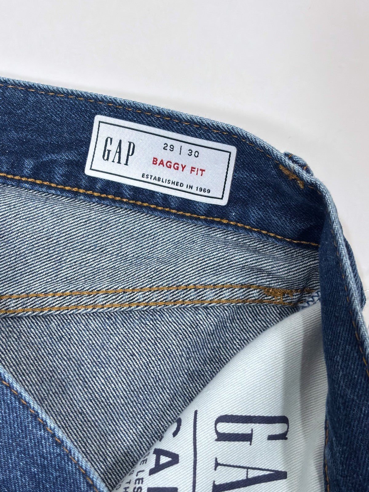 Gap Baggy Fit Dark Wash High Rise Mom Jeans Straight Leg - 29