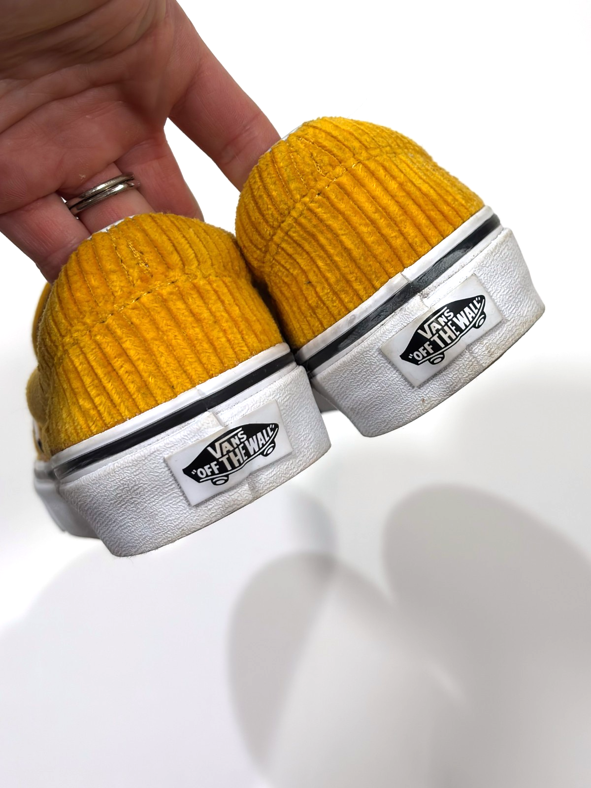 Vans Classic Slip-On Sneakers Sunflower Yellow Corduroy - Womens Size 6 / Mens 4.5