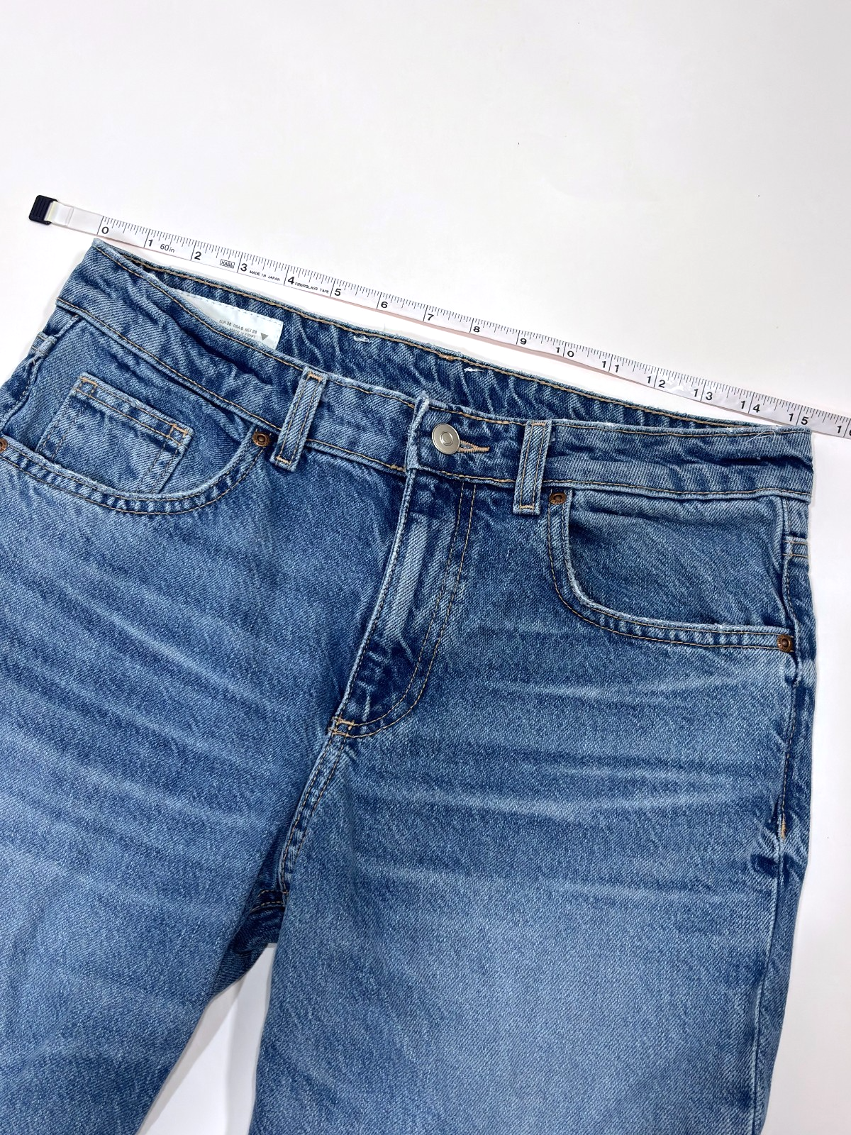 Zara Straight Leg Full Length Jeans Medium Wash - 6