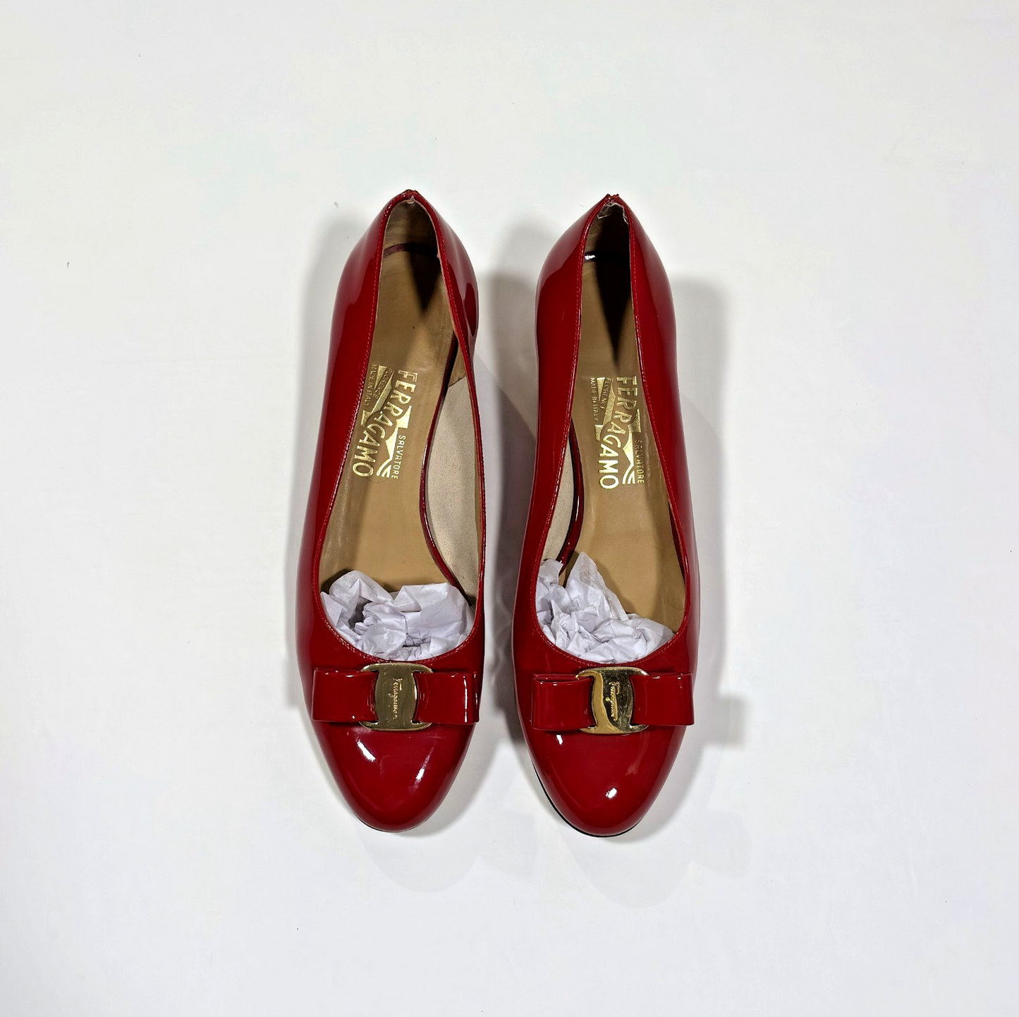 Salvatore Ferragamo Vara Bow Pumps Red Patent Leather - 10