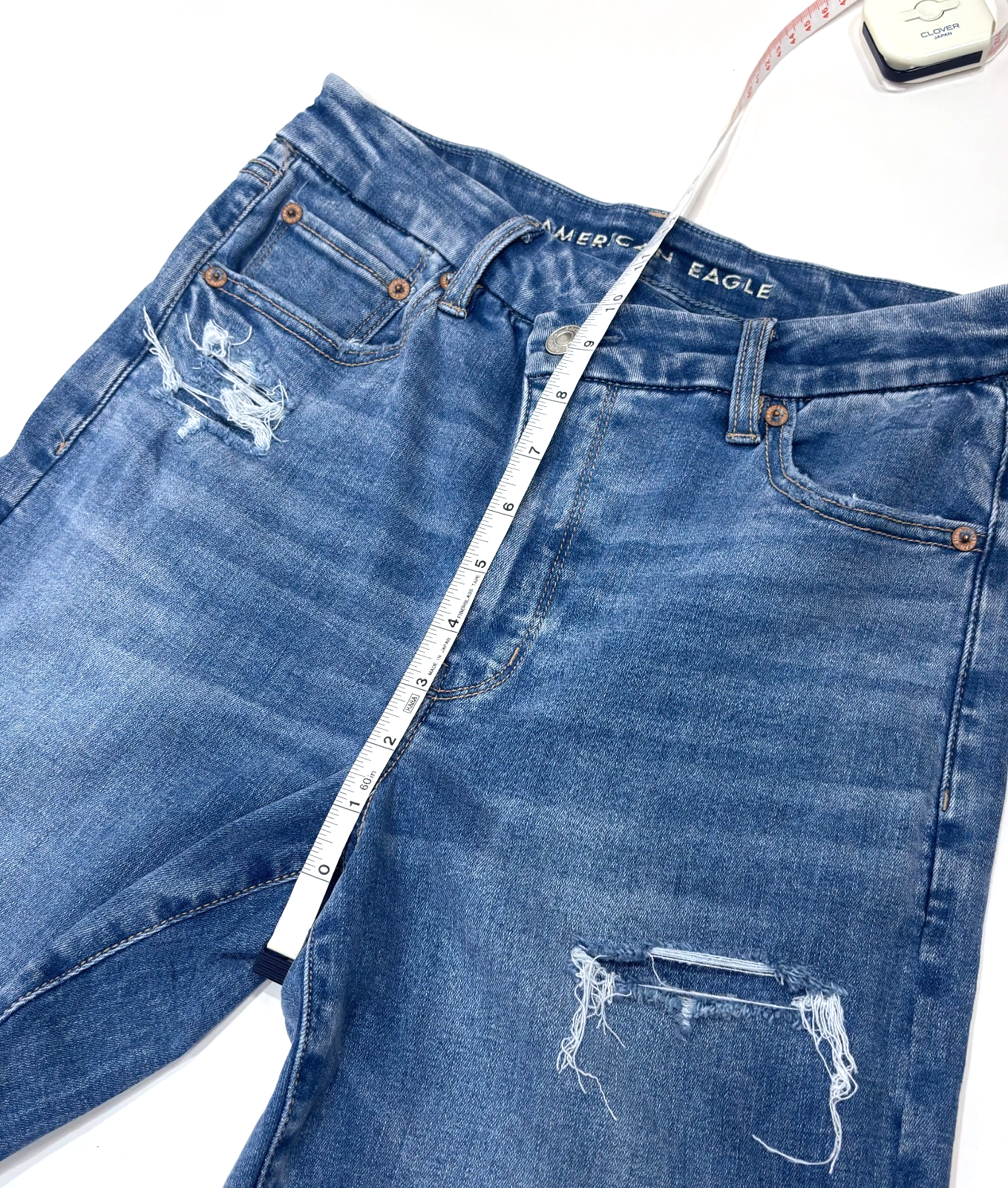 American Eagle Curvy Super High-Rise Flare Jeans Distressed - 6 Short