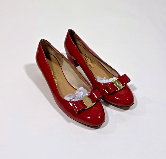 Salvatore Ferragamo Vara Bow Pumps Red Patent Leather - 10