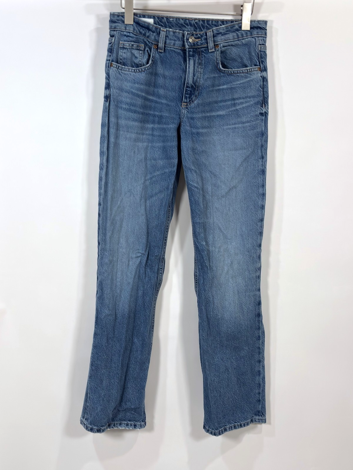 Zara Straight Leg Full Length Jeans Medium Wash - 6