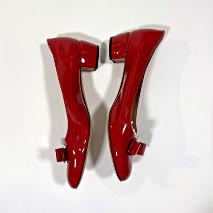 Salvatore Ferragamo Vara Bow Pumps Red Patent Leather - 10