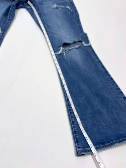 American Eagle Curvy Super High-Rise Flare Jeans Distressed - 6 Short