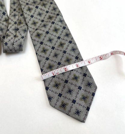 Ermenegildo Zegna Silk Floral Neck Tie Italy 3.5"