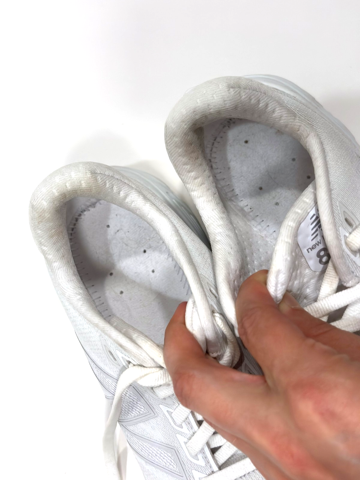 New Balance 880 Women's Fresh Foam Running Sneakers White - Size 7