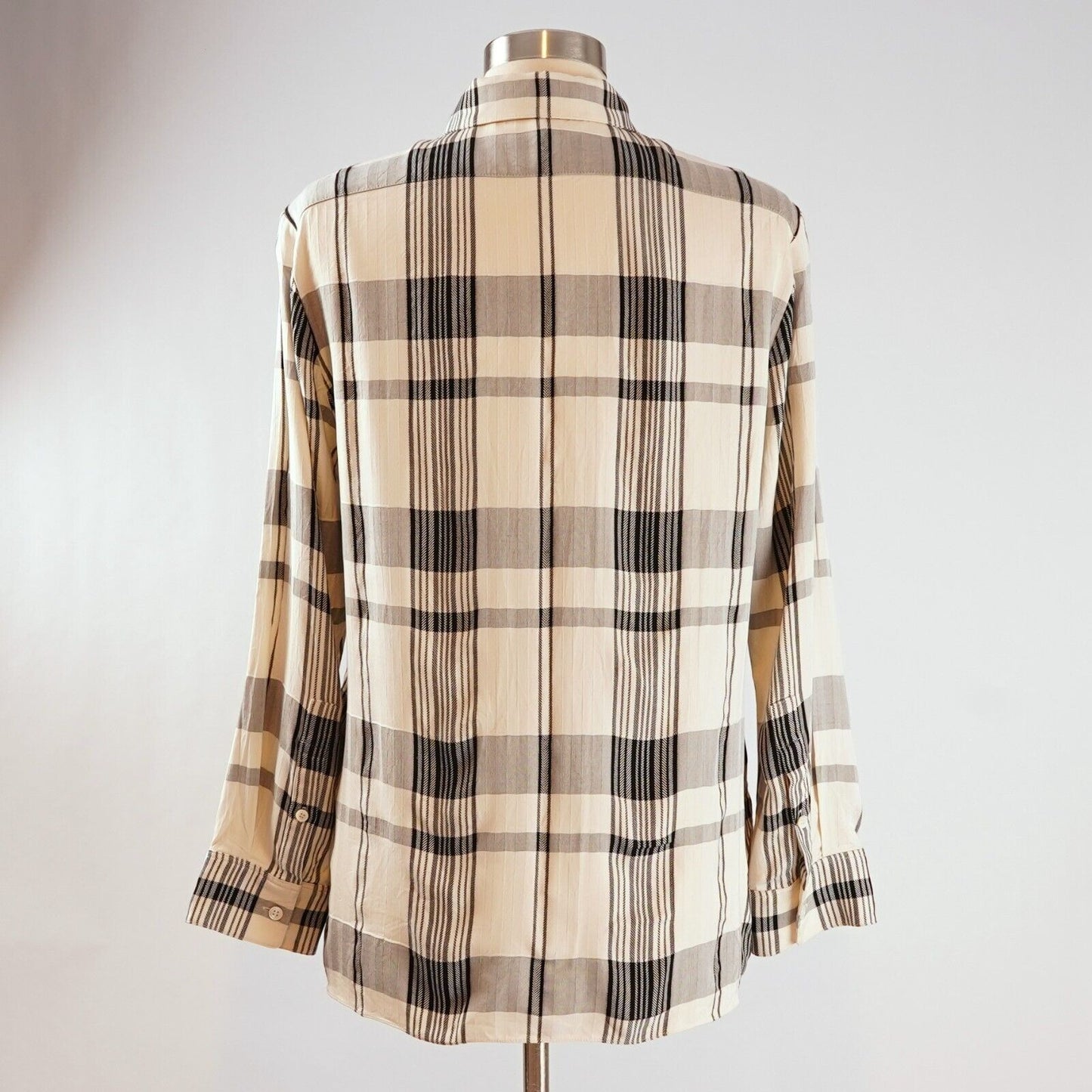 Theory Women's "Menswear Shirt" in Plaid Viscose/Silk - M